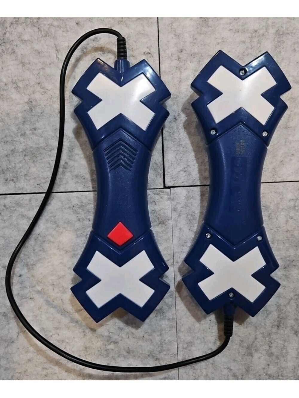 Crossed Signals Game